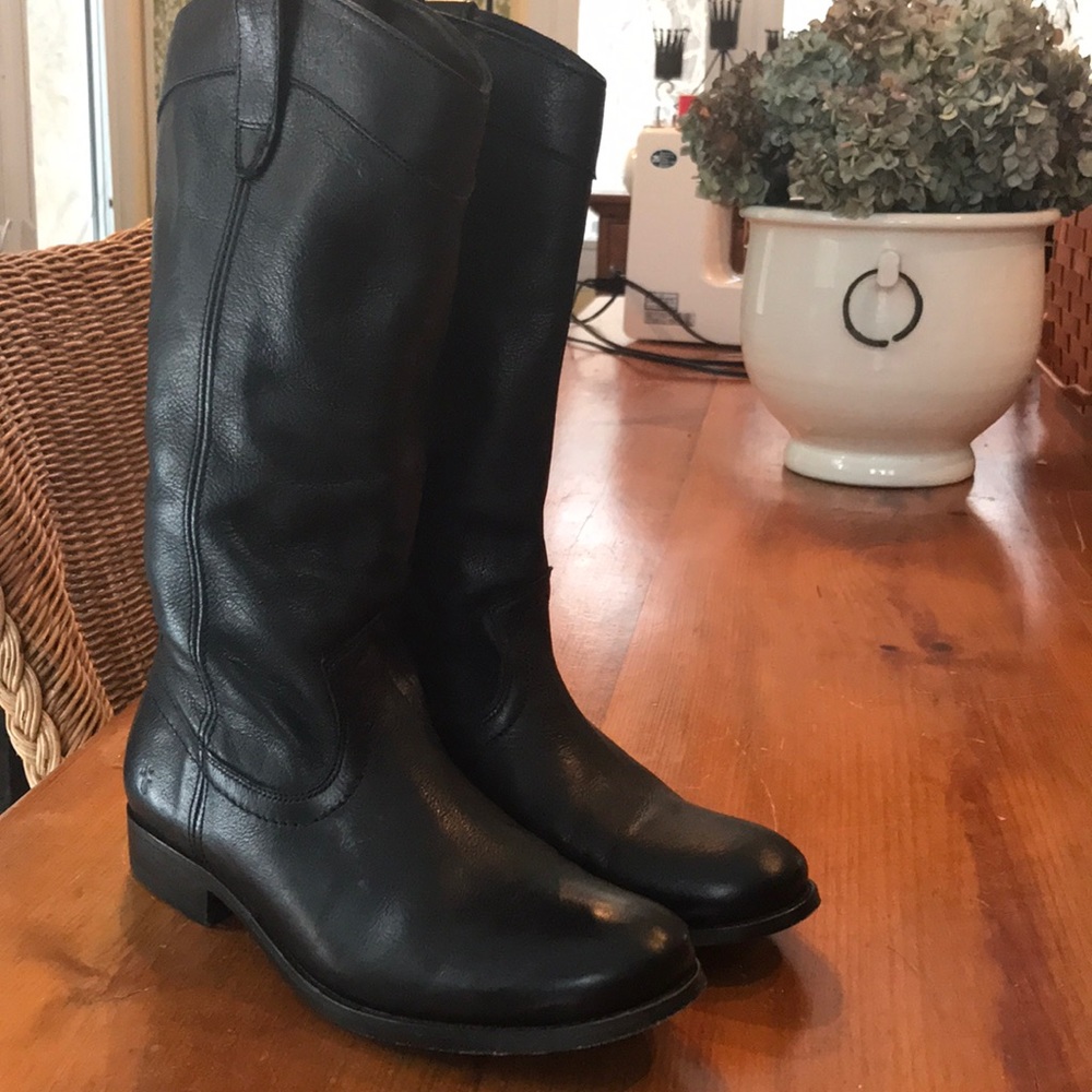 Frye black leather boots, beautiful. MAKE AN OFFER